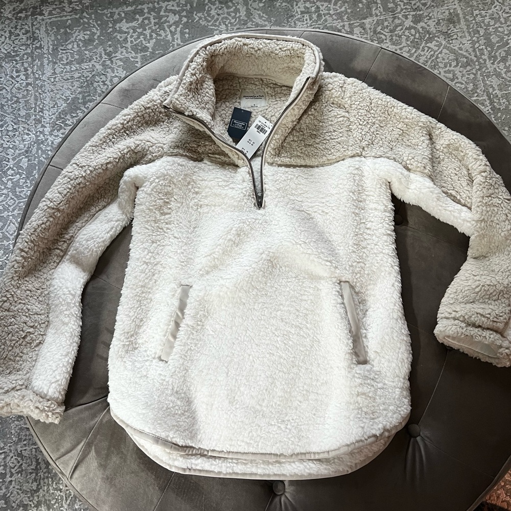 Abercrombie & Fitch Fleece Pullover